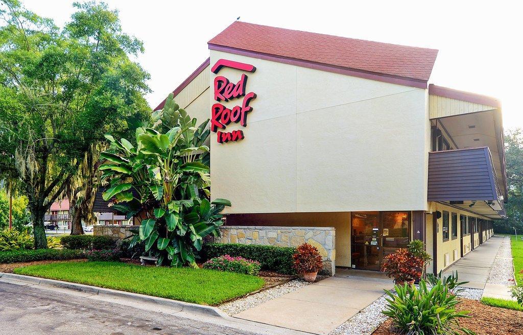 Red Roof Inn Tampa Fairgrounds - Casino Exterior photo